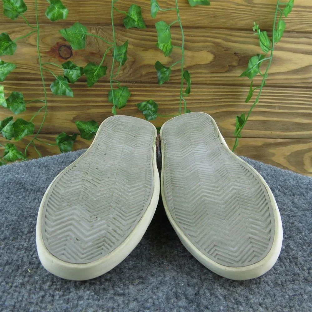 UGG Australia Youth Girls Flat Shoes Silver Textile Slip On Size 3‎ Medium